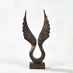 Modern Kanat Heykeli