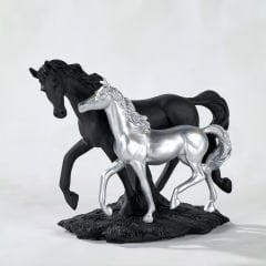 Dekoratif Yavrulu At Heykel Biblo